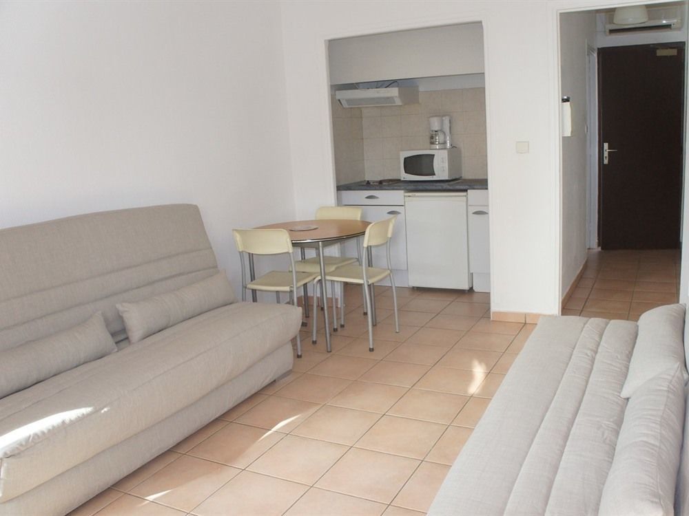 Residence Meublee Studiotel Cagnes-sur-Mer Exteriér fotografie